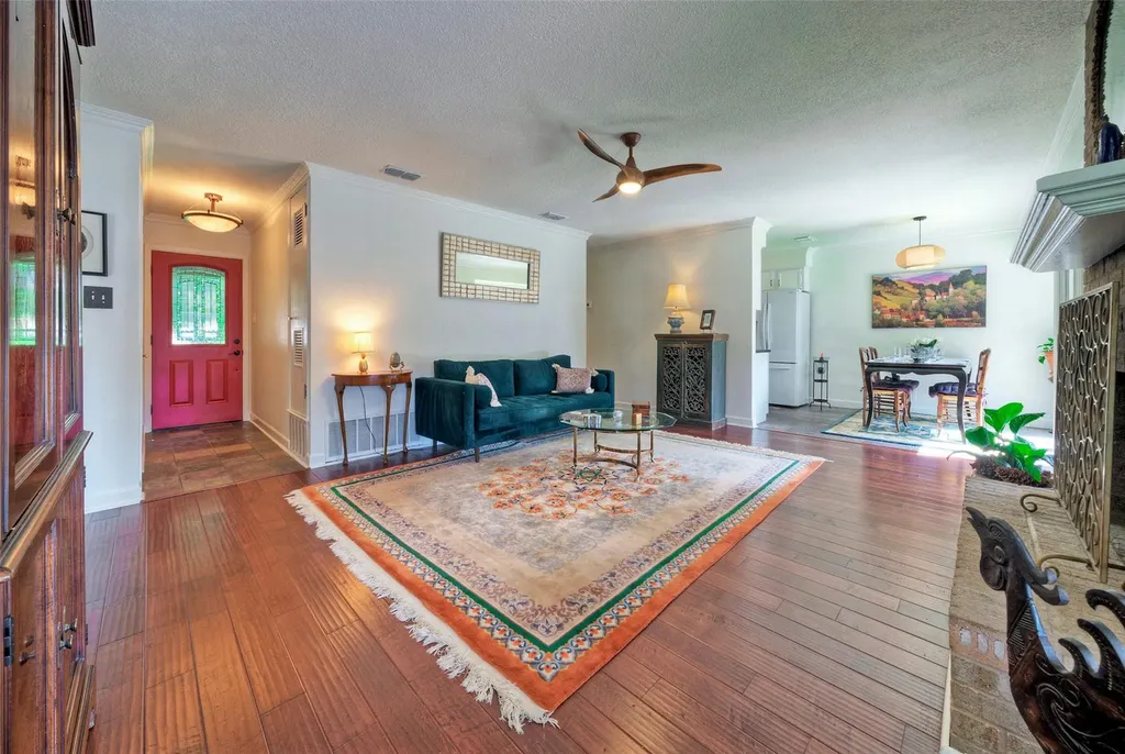 10606 Barnhill Drive Austin TX 78758