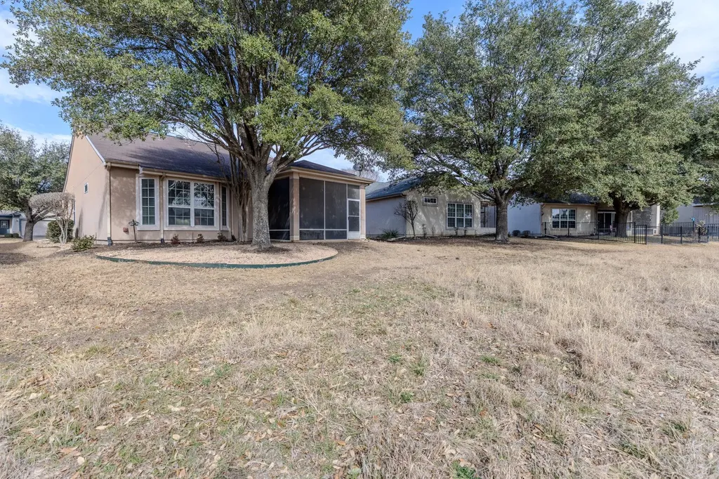 316 Crockett Loop Georgetown TX 78633