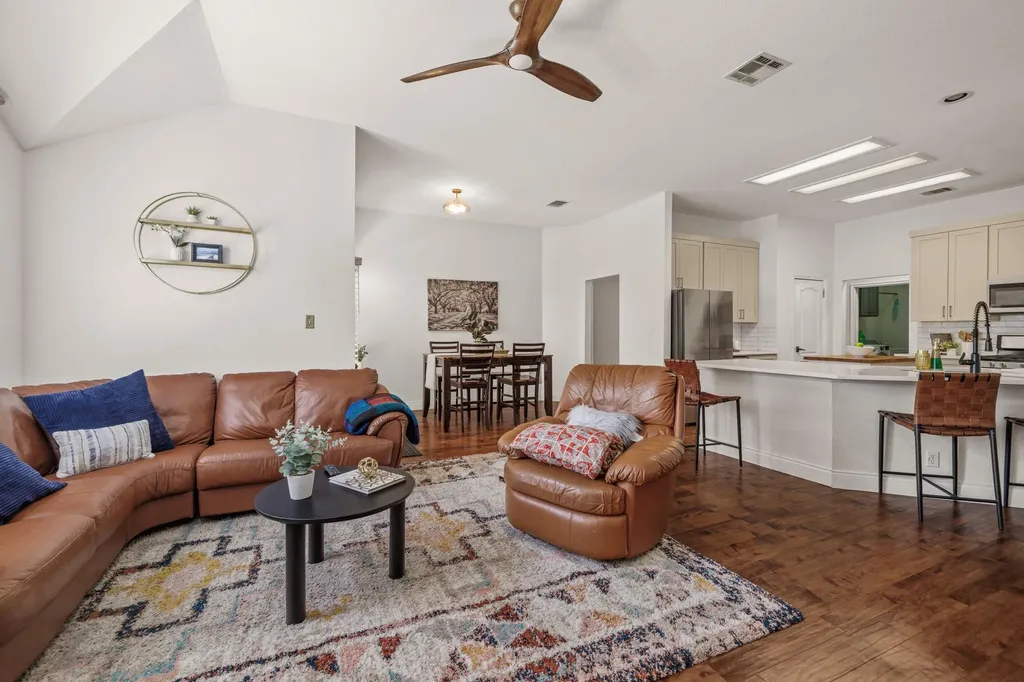 3011 Bent Tree Loop Round Rock TX 78681