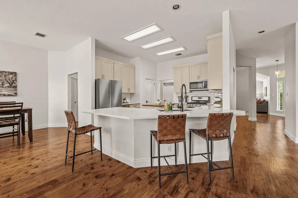 3011 Bent Tree Loop Round Rock TX 78681