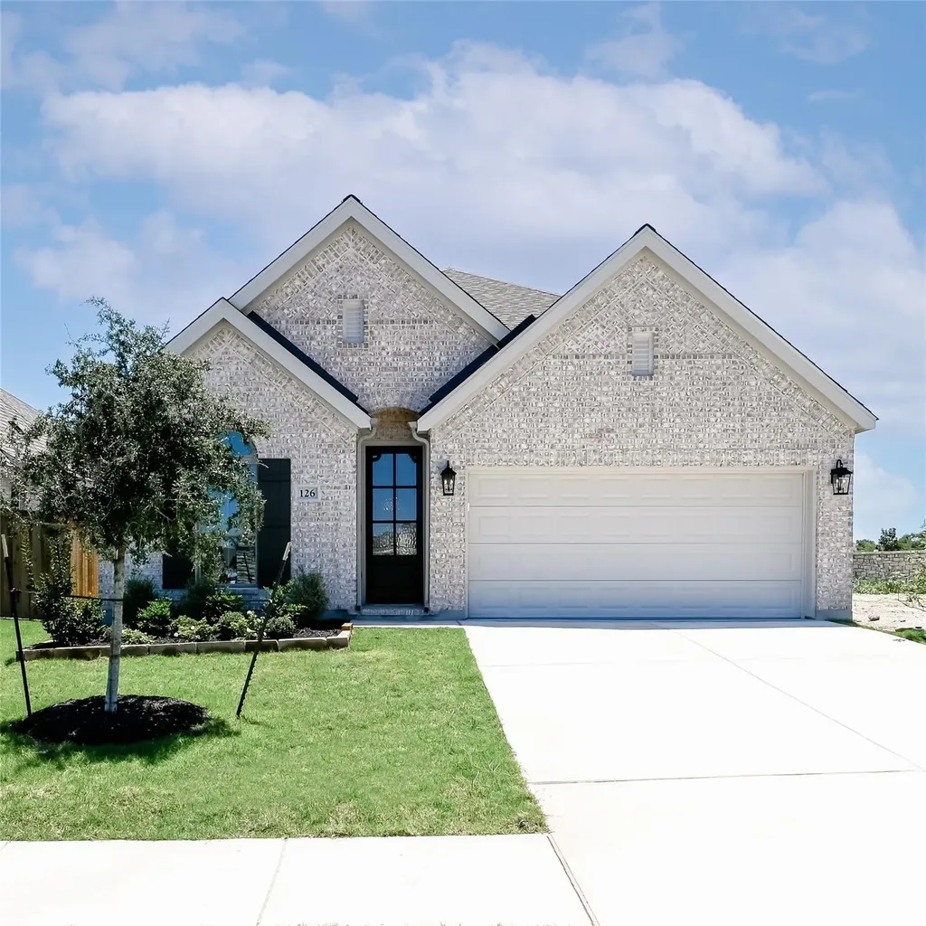 126 Basket Flower Loop Kyle TX 78640