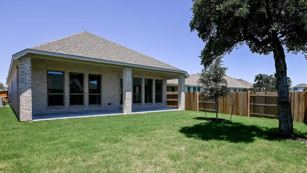 126 Basket Flower Loop Kyle TX 78640