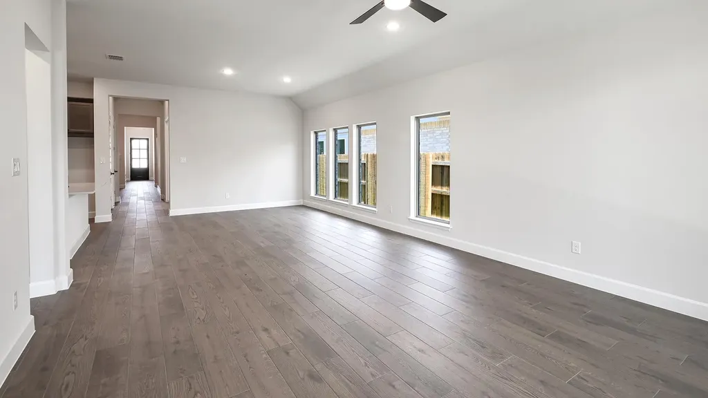 126 Basket Flower Loop Kyle TX 78640