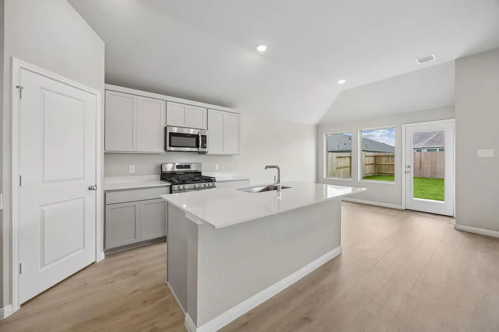 4729 Bridwell Austin TX 78754