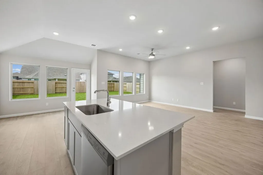 4729 Bridwell Austin TX 78754