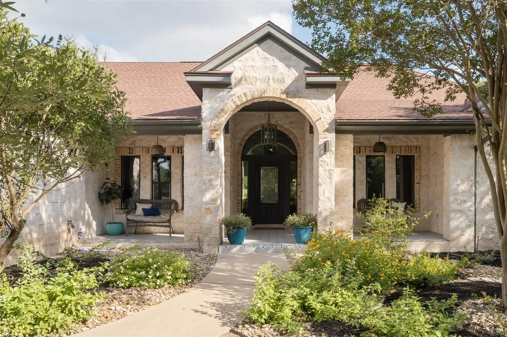 49 Long Creek Road Austin TX 78737