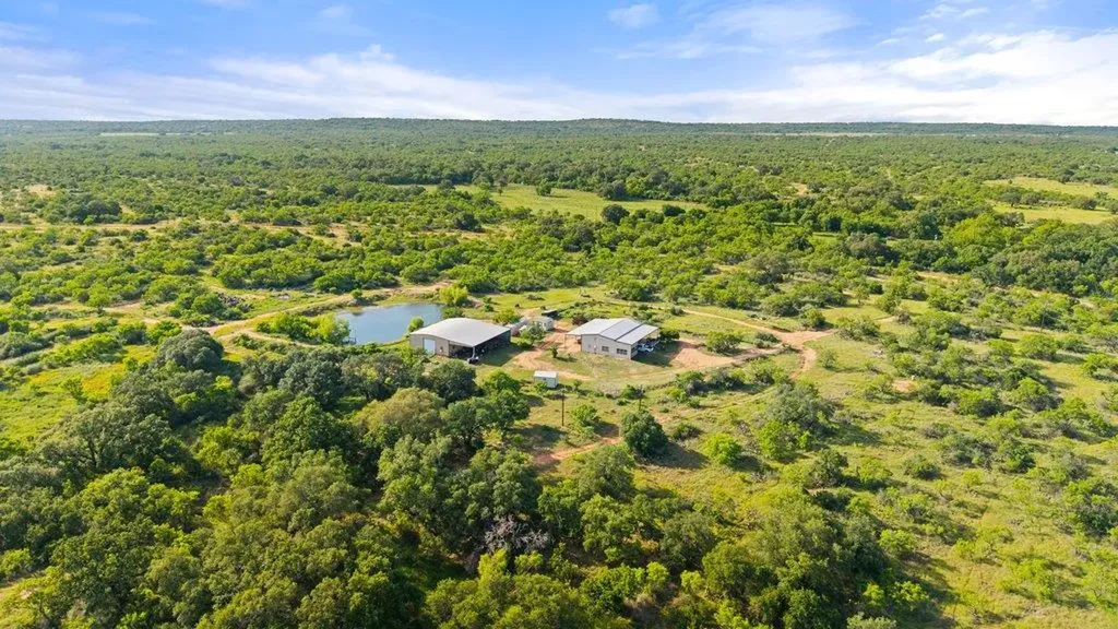 6304 County Road 110 Llano TX 78643