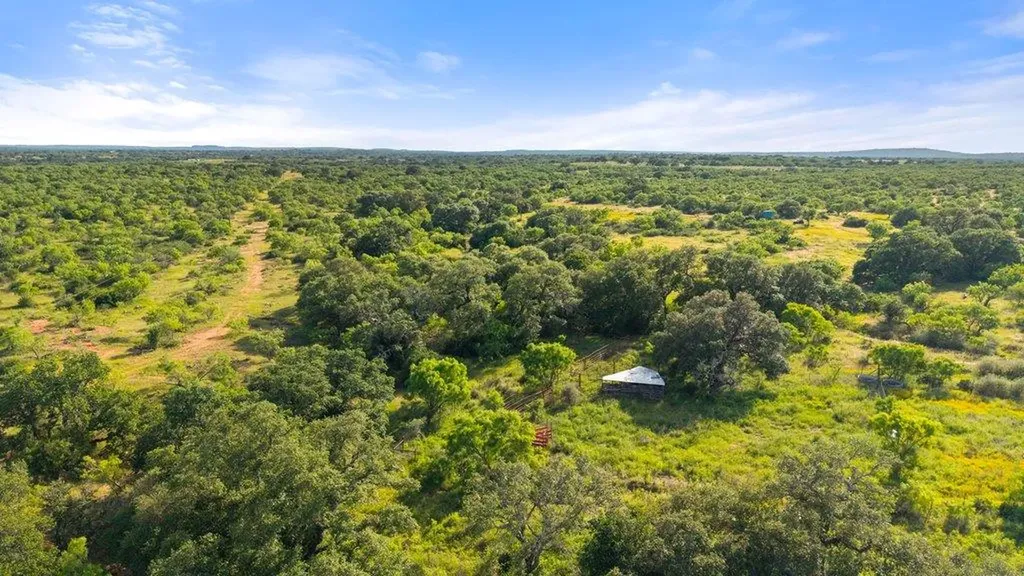6304 County Road 110 Llano TX 78643