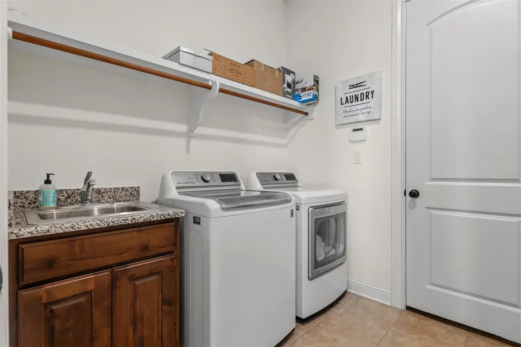 1733 Siena Sunset Road Leander TX 78641