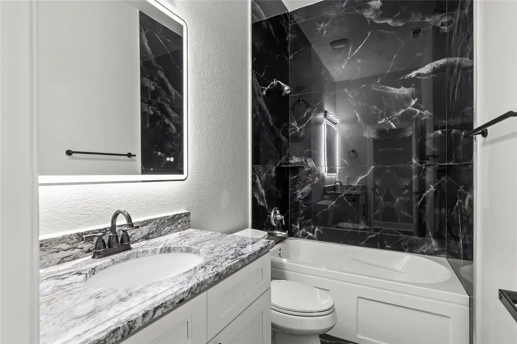3706 Austin Cove Lago Vista TX 78645