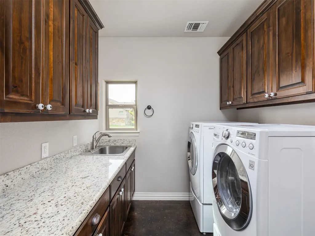 213 Angela Drive Liberty Hill TX 78642