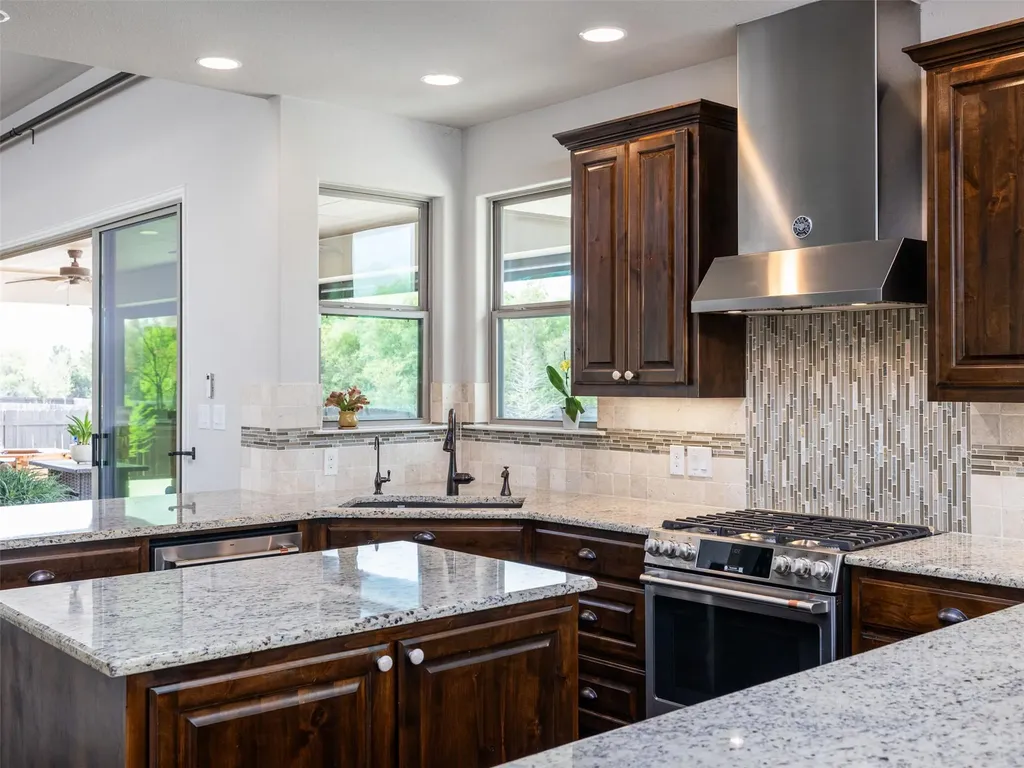 213 Angela Drive Liberty Hill TX 78642
