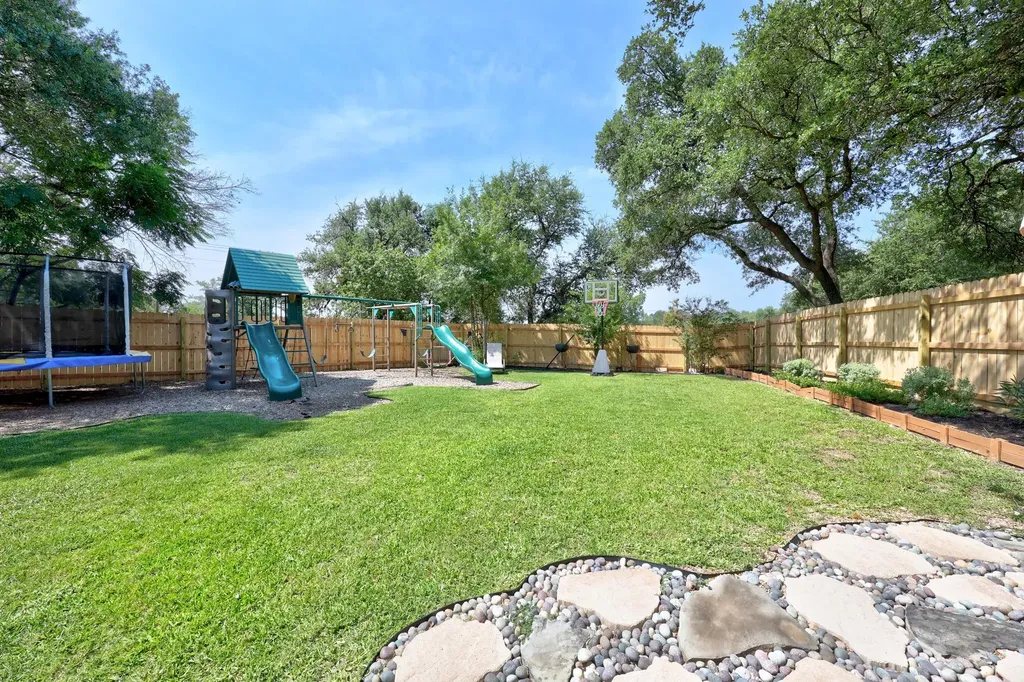 1116 Applerock Leander TX 78641