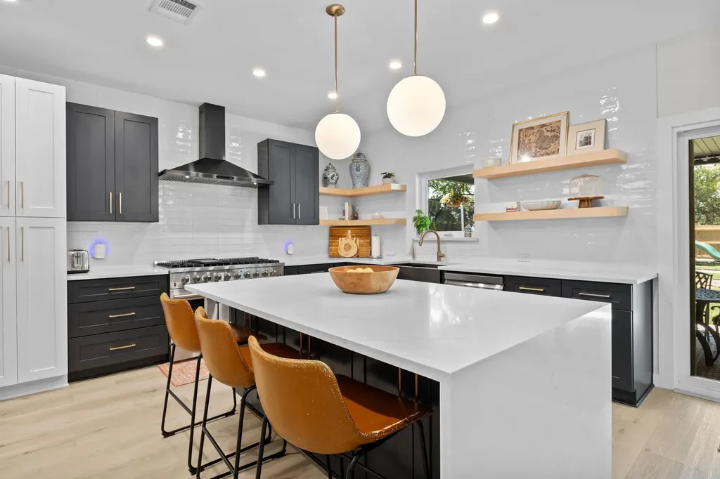 1116 Applerock Leander TX 78641