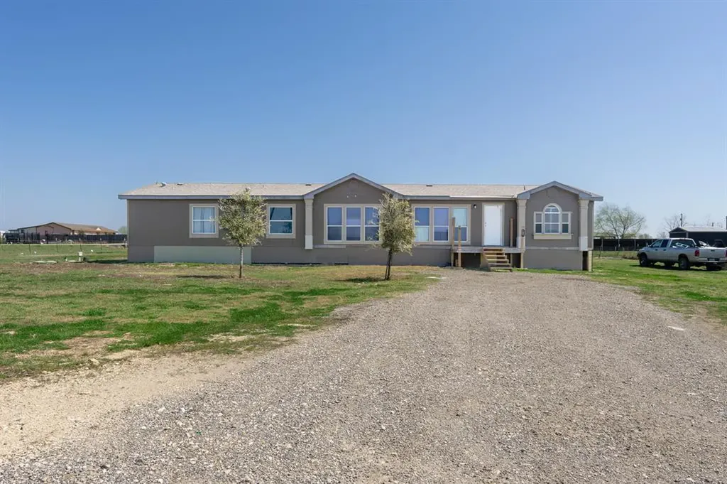 103 Cloudberry Lane Elgin TX 78621