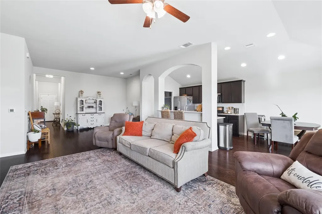 6205 Arbor Crest Lane Austin TX 78747