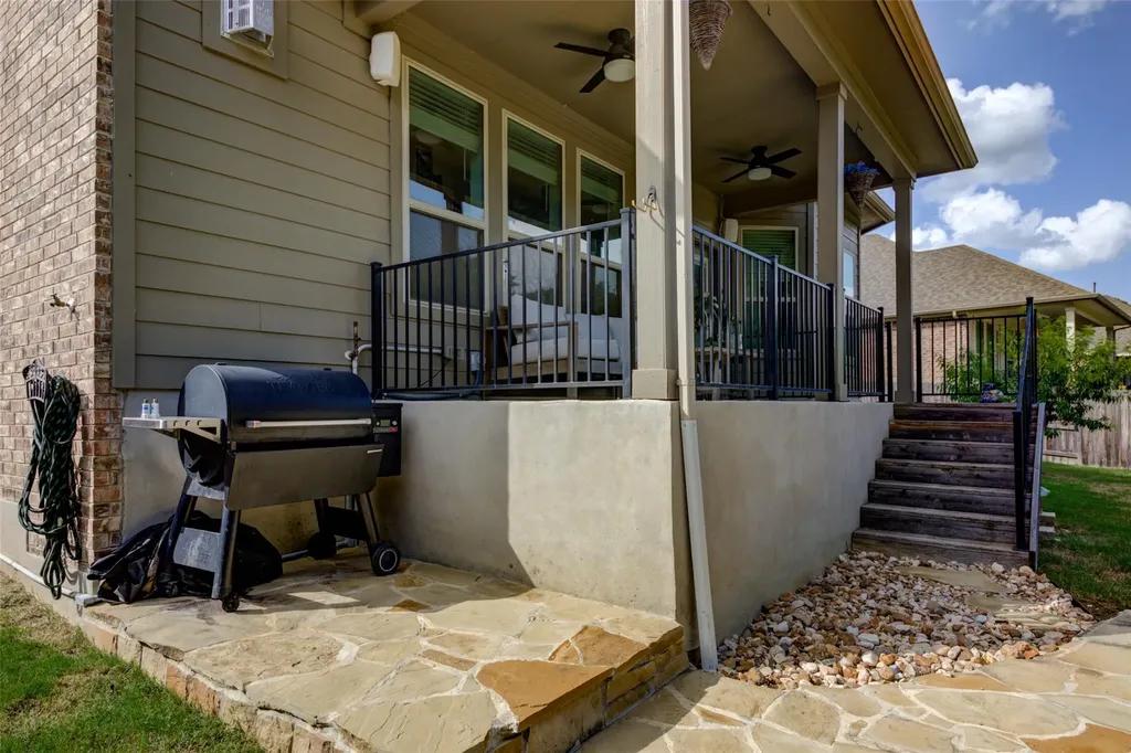 175 Goshen Drive Dripping Springs TX 78620