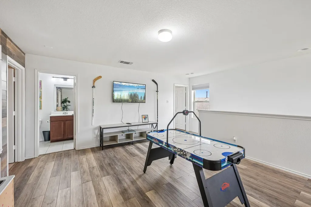 216 La Dera Drive Liberty Hill TX 78642