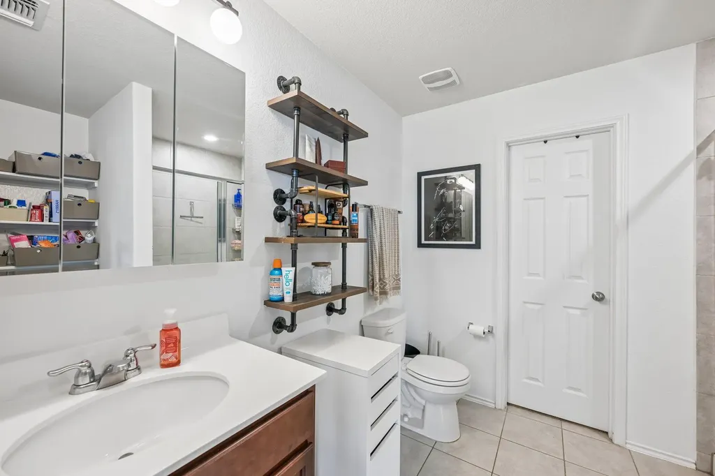 216 La Dera Drive Liberty Hill TX 78642