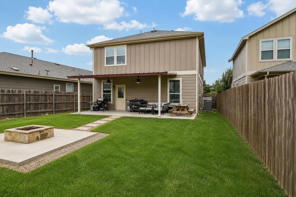 216 La Dera Drive Liberty Hill TX 78642