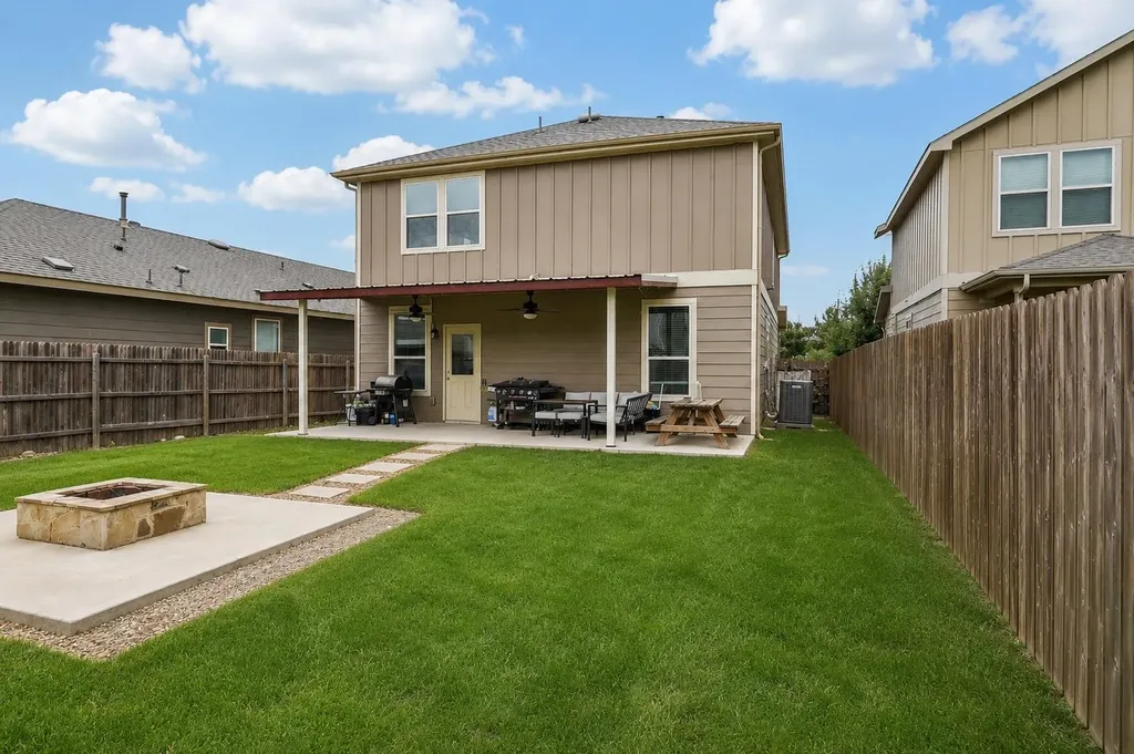 216 La Dera Drive Liberty Hill TX 78642