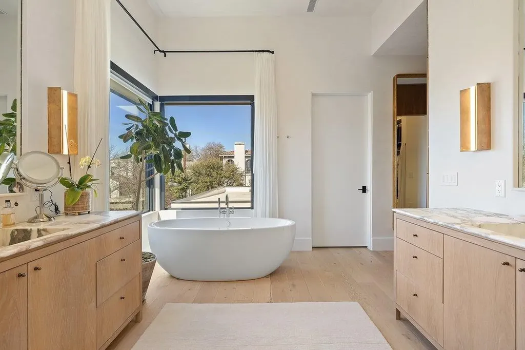 5 Inwood Cove Austin TX 78746