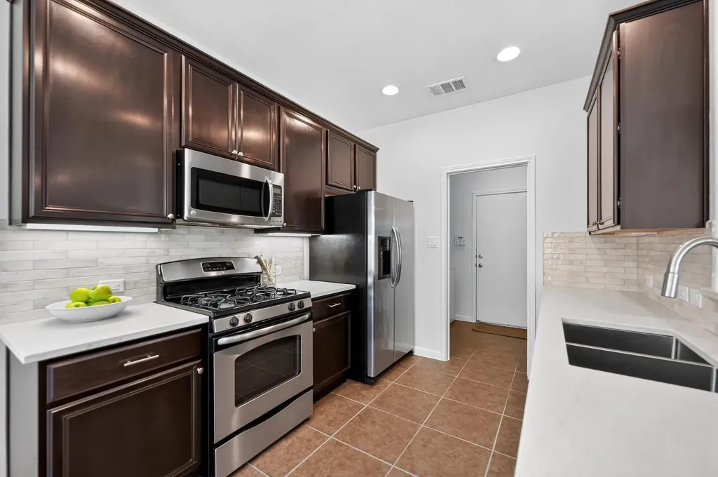 9401 Sweetgum Drive Austin TX 78748
