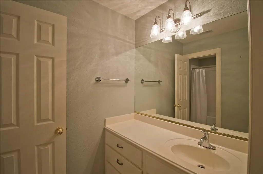 17323 Fountain Bluff Drive San Antonio TX 78248