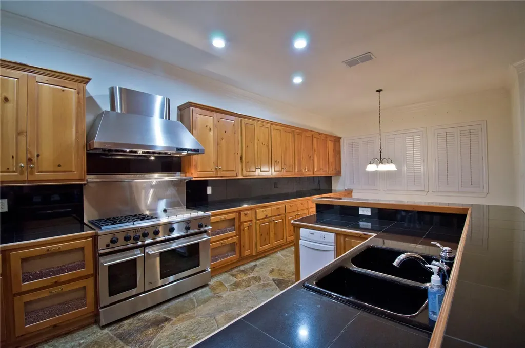17323 Fountain Bluff Drive San Antonio TX 78248