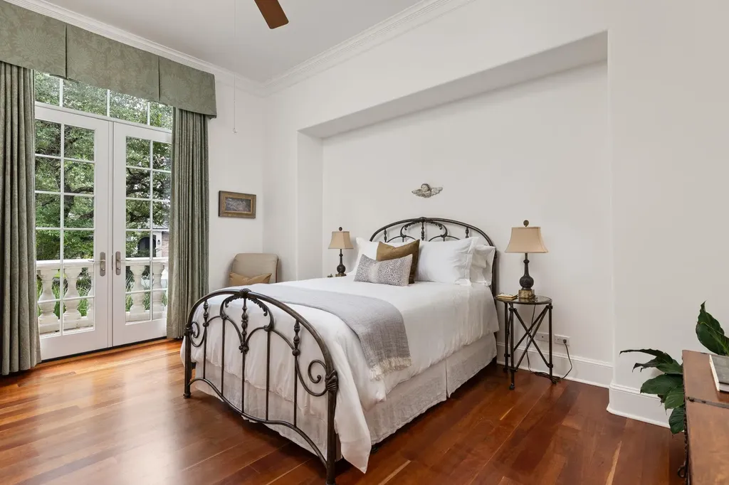 2300 Barton Creek Boulevard Austin TX 78735