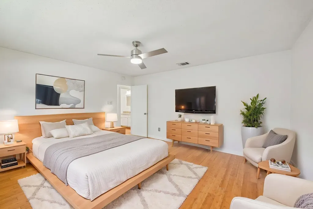 2717 Charlesworth Drive Austin TX 78745
