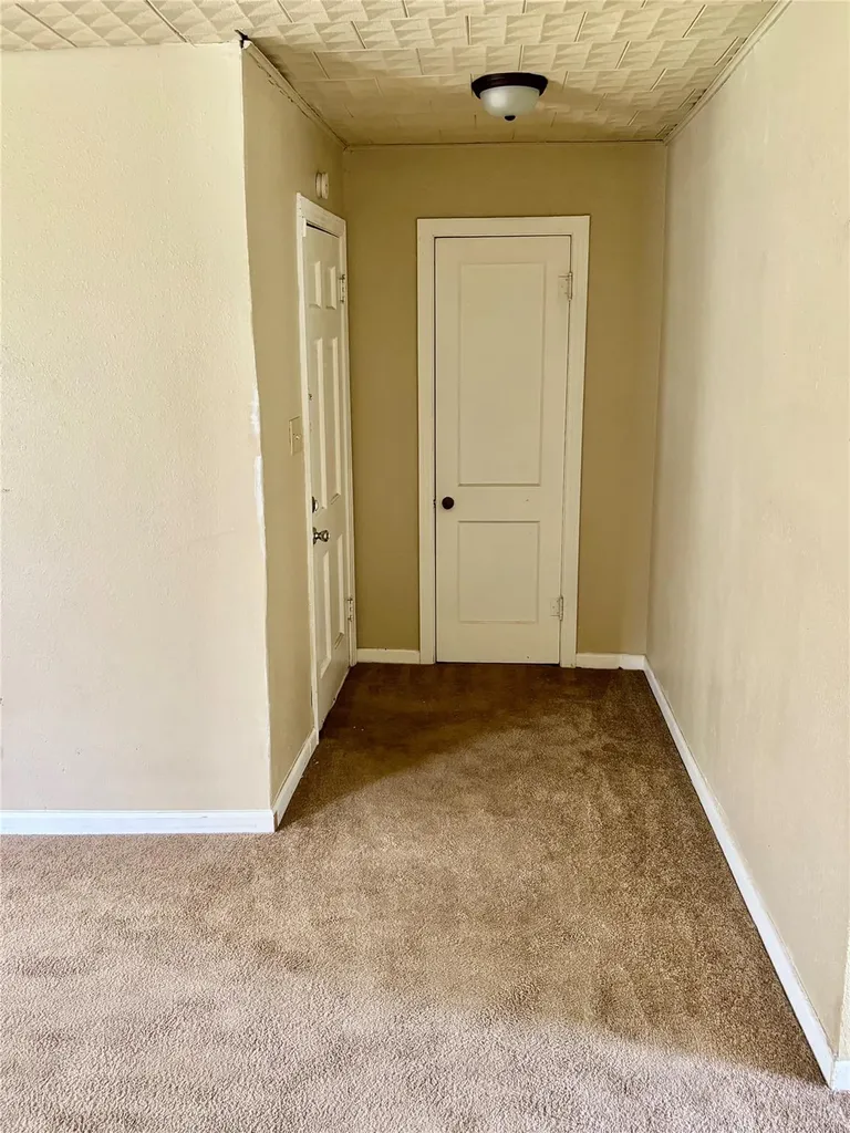 415 E 7th Street Taylor TX 76574