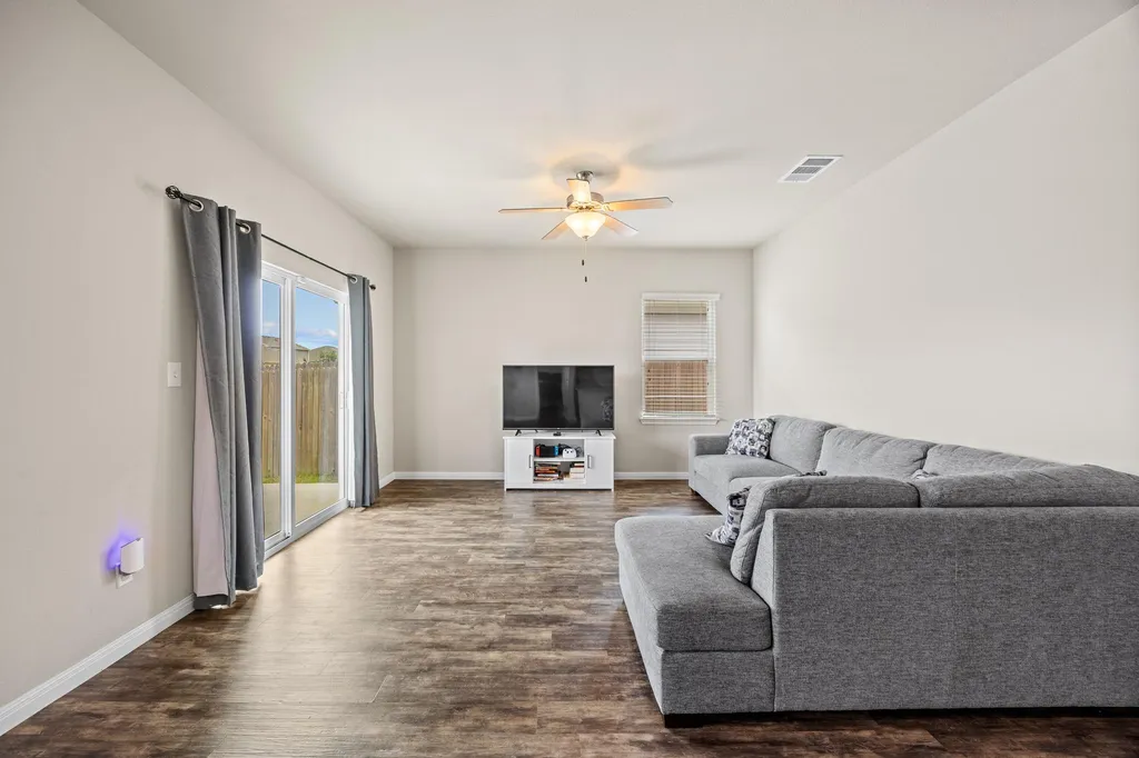 14009 Mark Christopher Way Manor TX 78653