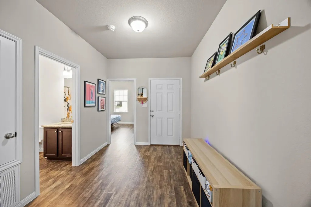 14009 Mark Christopher Way Manor TX 78653