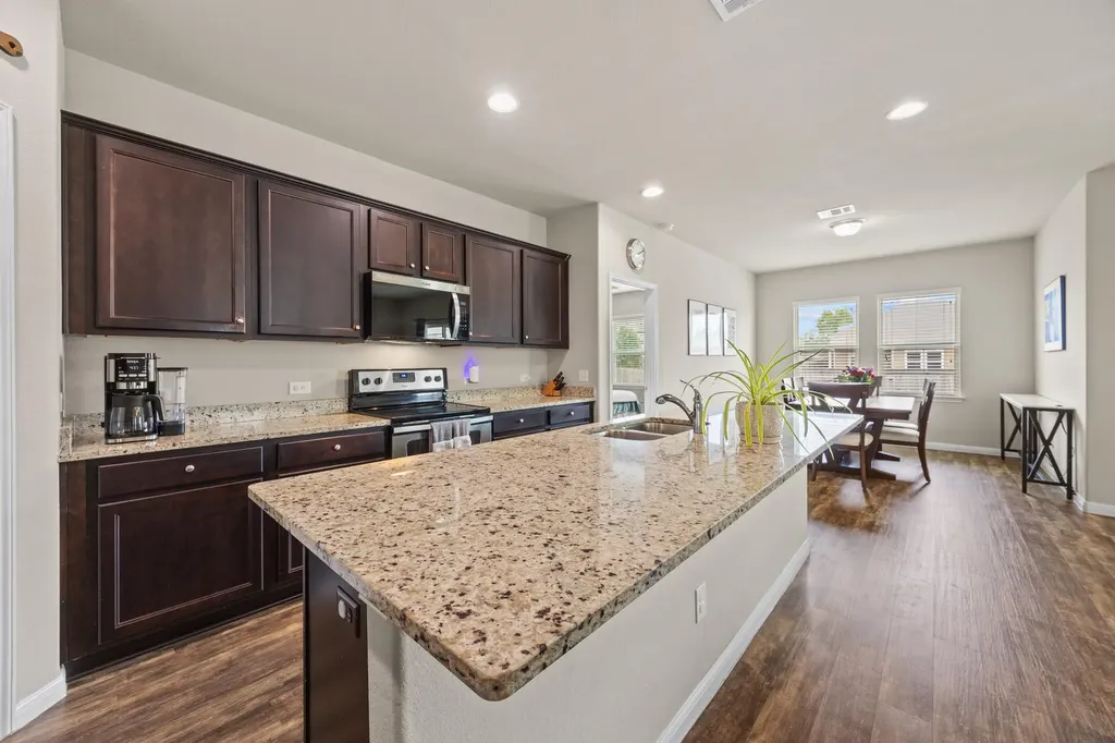 14009 Mark Christopher Way Manor TX 78653