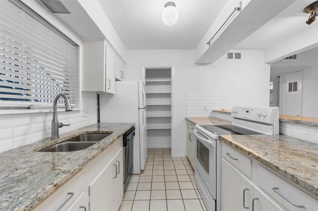 2208 Enfield Road Austin TX 78703