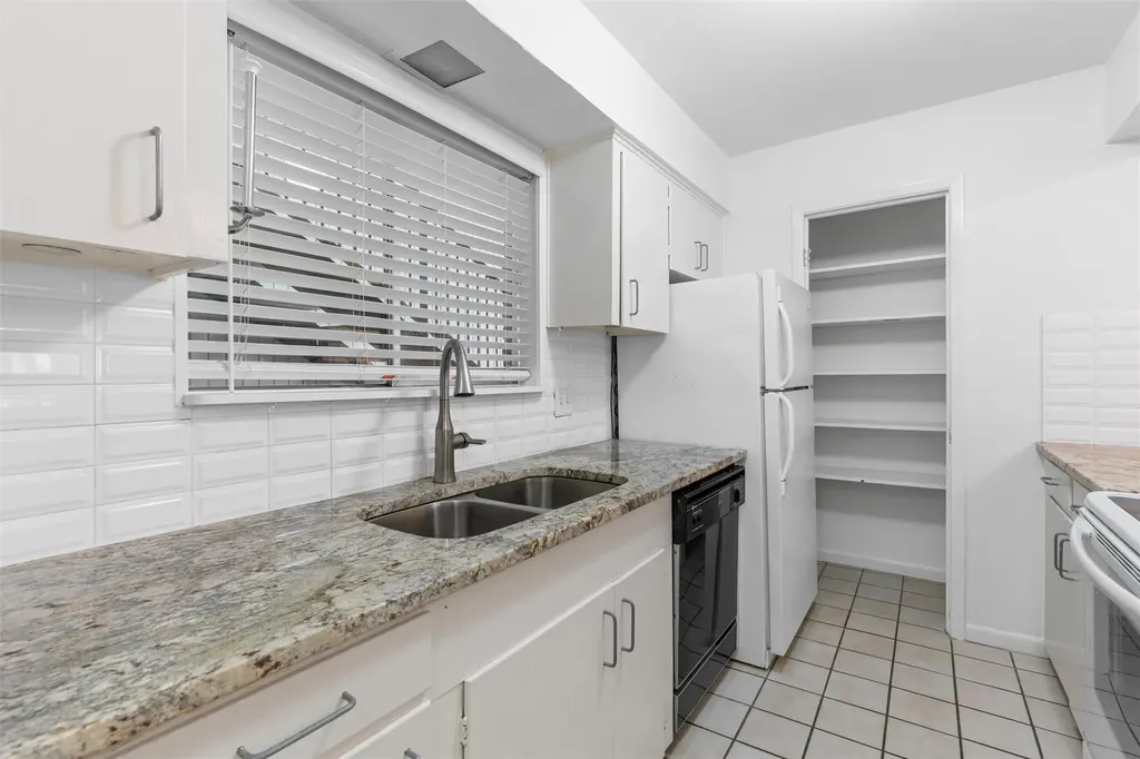 2208 Enfield Road Austin TX 78703