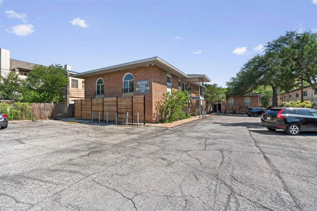 2208 Enfield Road Austin TX 78703