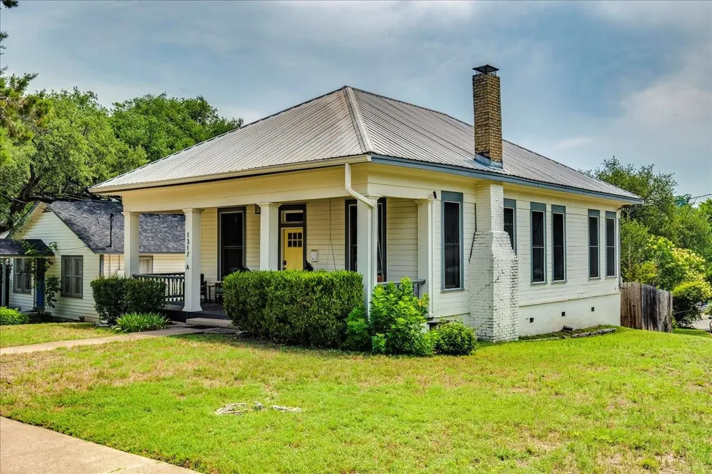 1317 Newning Avenue Austin TX 78704