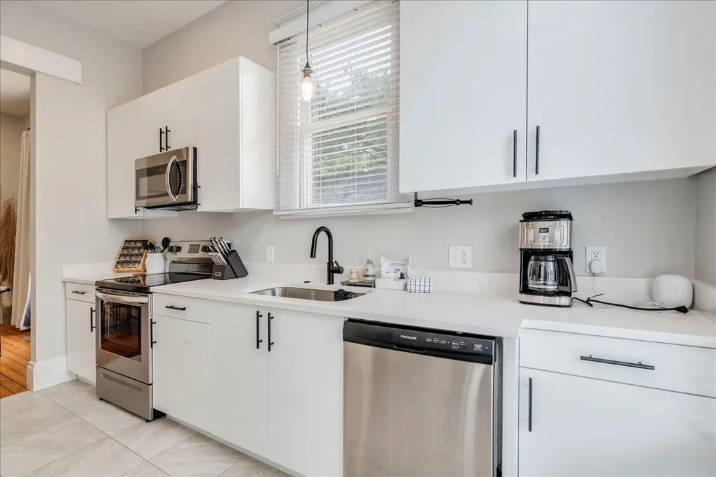 1317 Newning Avenue Austin TX 78704