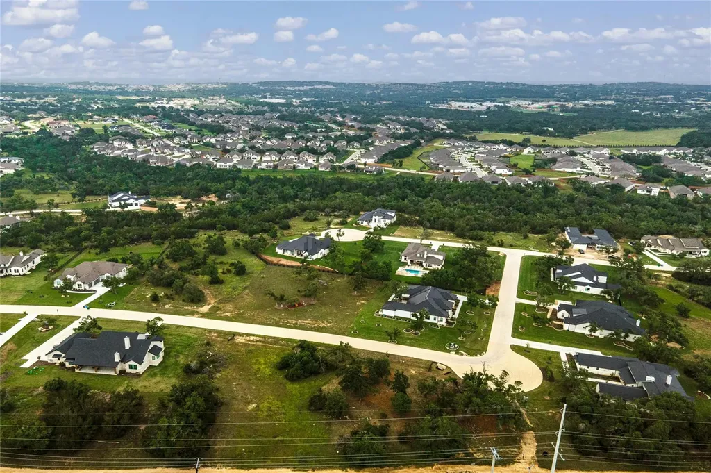 294 Mae Point Dripping Springs TX 78620