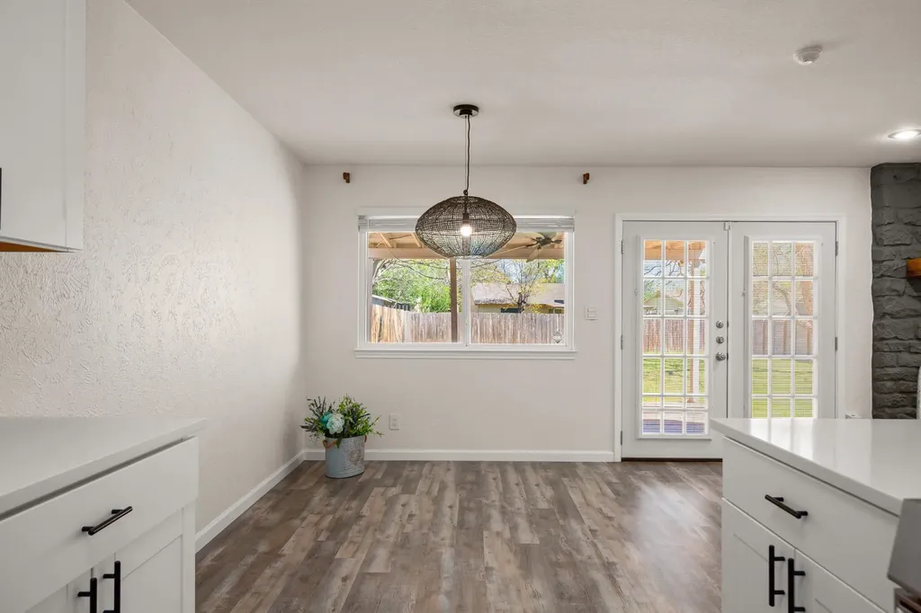 110 W Garrett Run Austin TX 78753