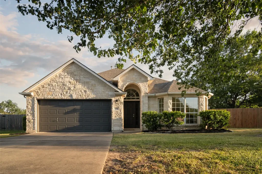209 Jockey Bluff Cove Austin TX 78748