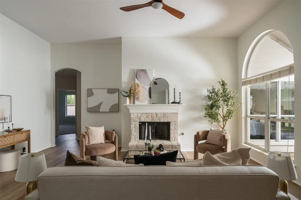 209 Jockey Bluff Cove Austin TX 78748