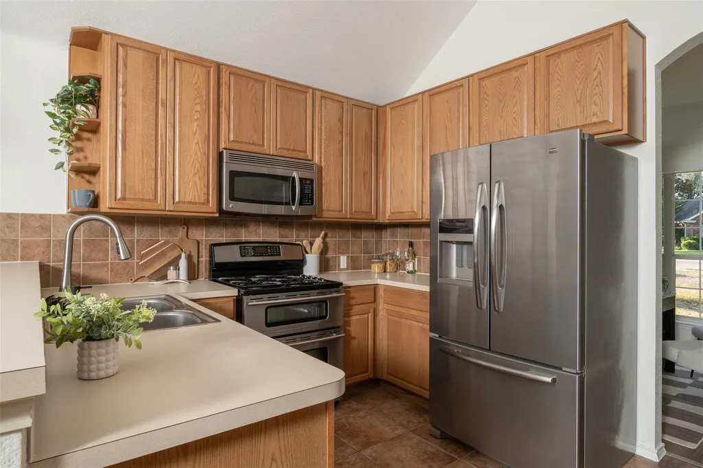 209 Jockey Bluff Cove Austin TX 78748