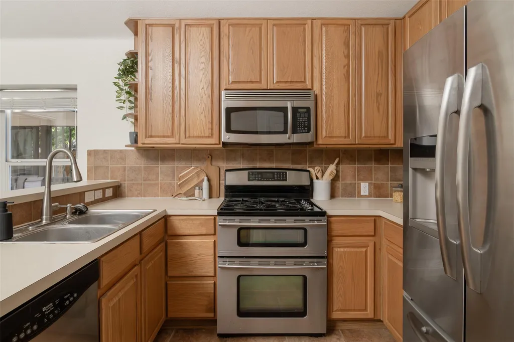 209 Jockey Bluff Cove Austin TX 78748