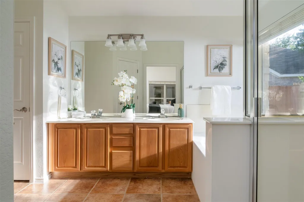 209 Jockey Bluff Cove Austin TX 78748