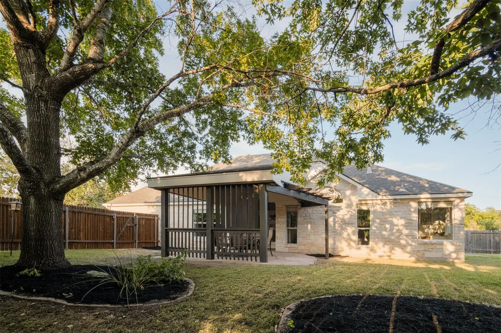 209 Jockey Bluff Cove Austin TX 78748