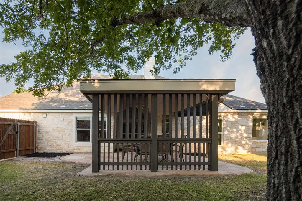 209 Jockey Bluff Cove Austin TX 78748