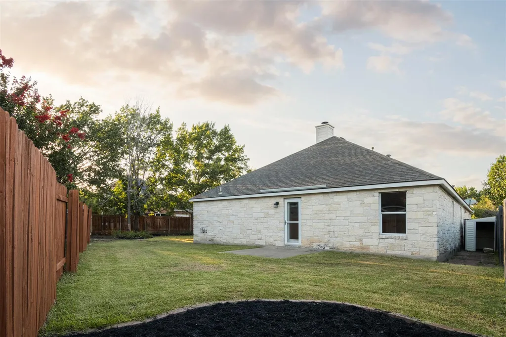 209 Jockey Bluff Cove Austin TX 78748